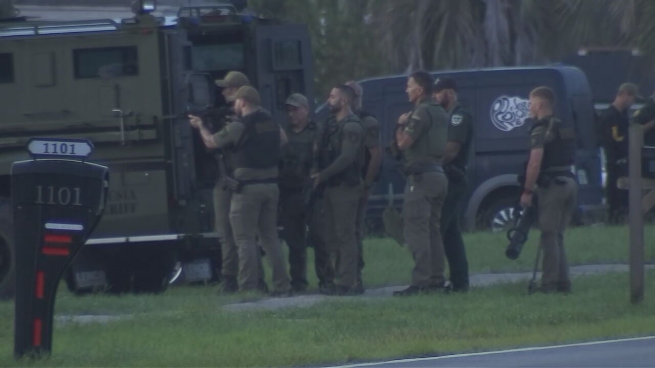 Roommate dispute escalates to shooting in Deltona home, suspect at large